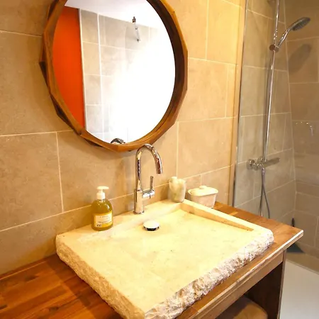 Rive D'auge Apartment